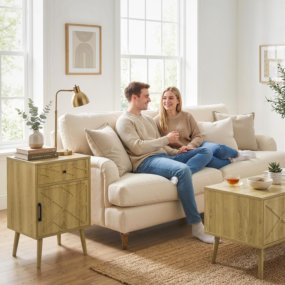 Tables de chevet avec tiroir et cabinet — lot de 2