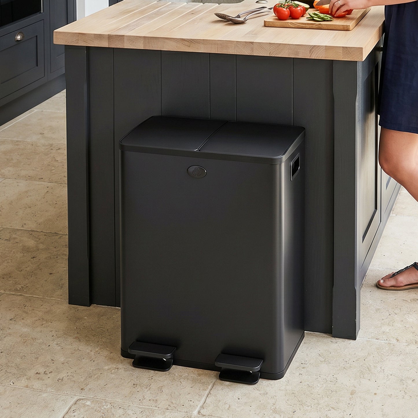 Poubelle double à pédale fermeture douce 2x20L
