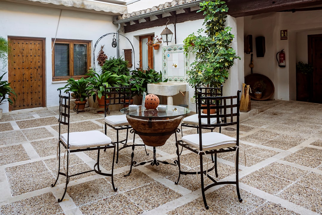 How to Clean and Maintain Your Outdoor Furniture All Season