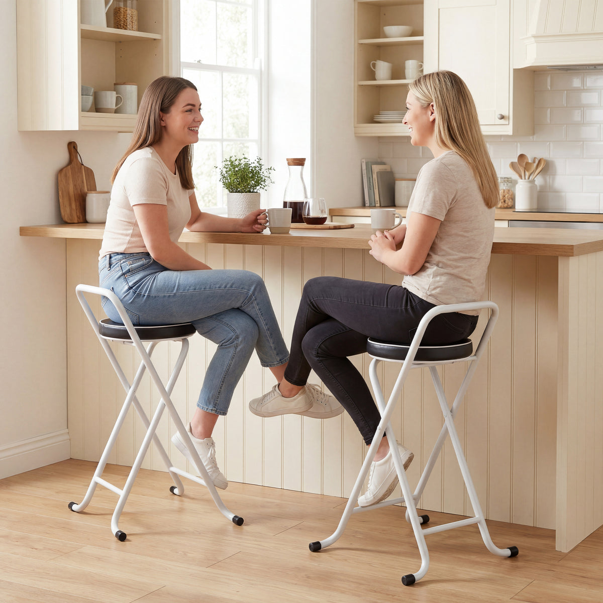 Ensemble tabourets bar pliables – confortables et compacts