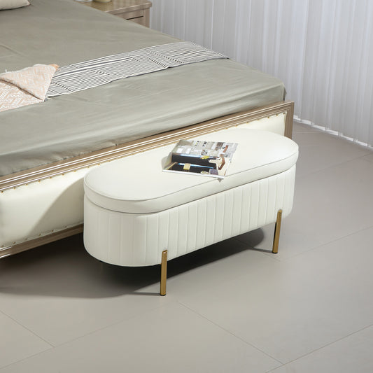 Banc coffre capitonné à cannelures, pieds dorés