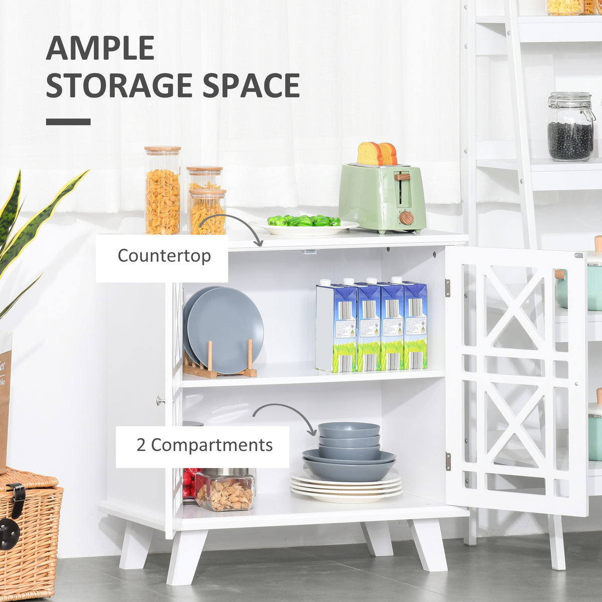 Buffet bas avec portes ajourées et tablette