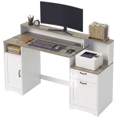 Bureau d'ordinateur de style champêtre avec prises de courant
