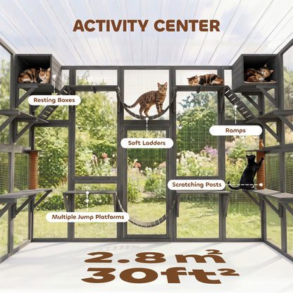 Grand enclos extérieur pour chat avec condos et plateformes