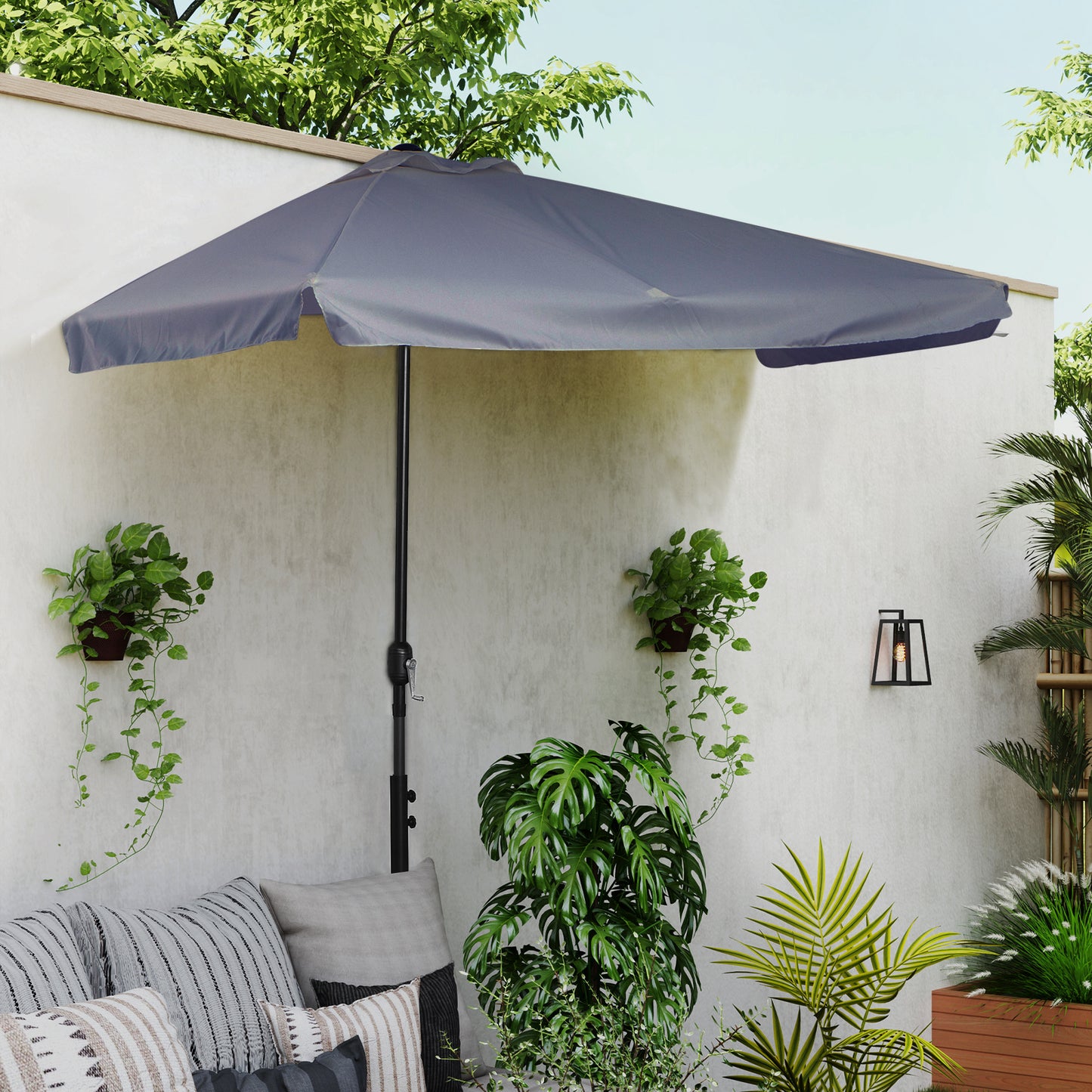 Parasol demi-lune avec manivelle et évent supérieur