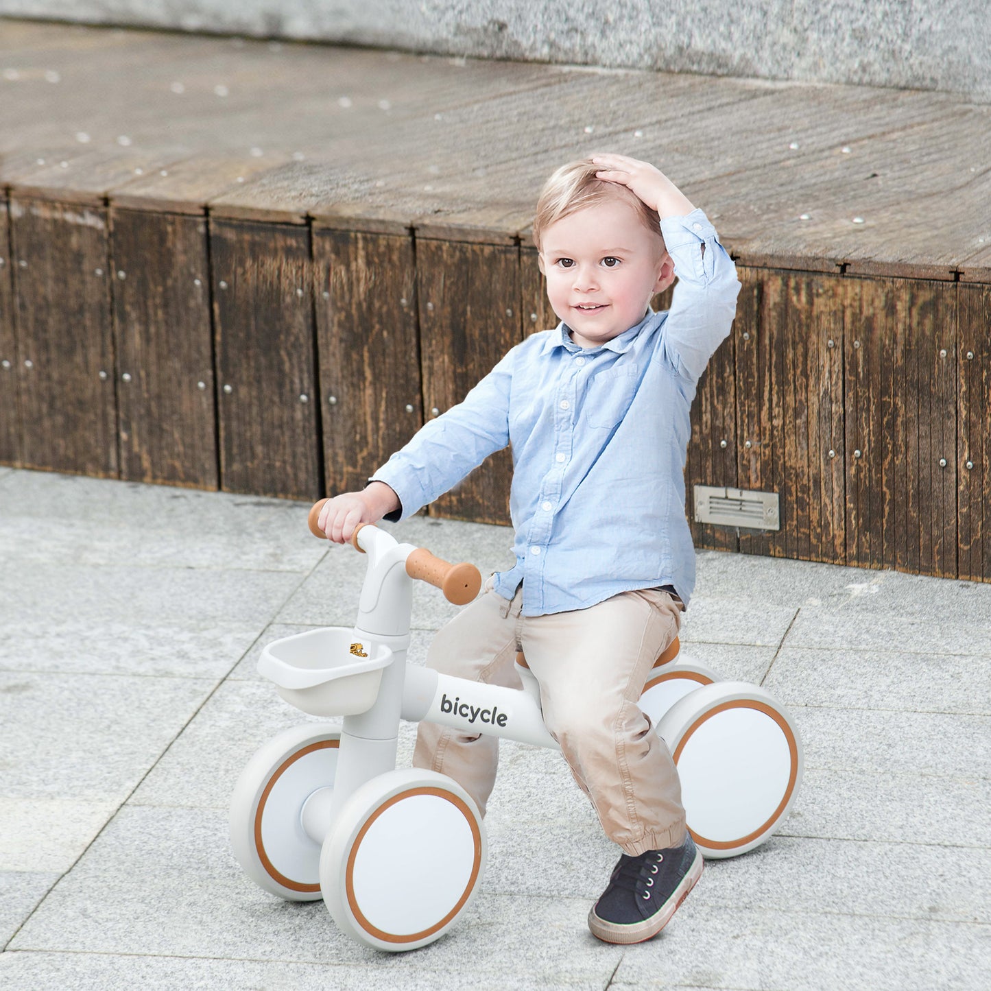 Vélo d'équilibre bébé avec panier amovible
