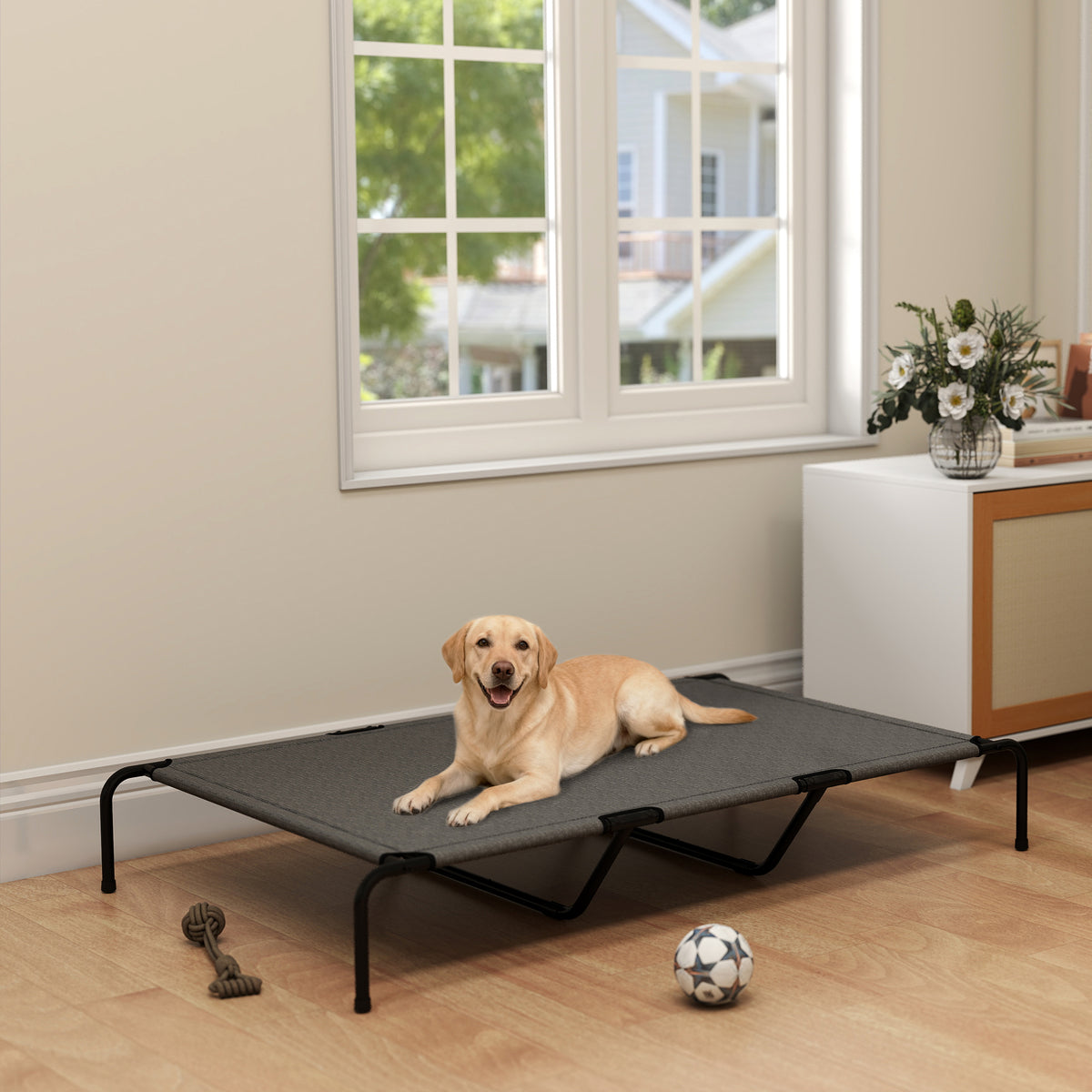 Lit surélevé pour chien extérieur en maille respirante