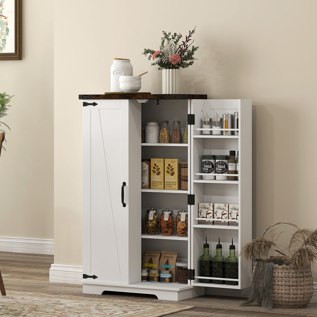 Armoire de cuisine style champêtre avec tablettes réglables
