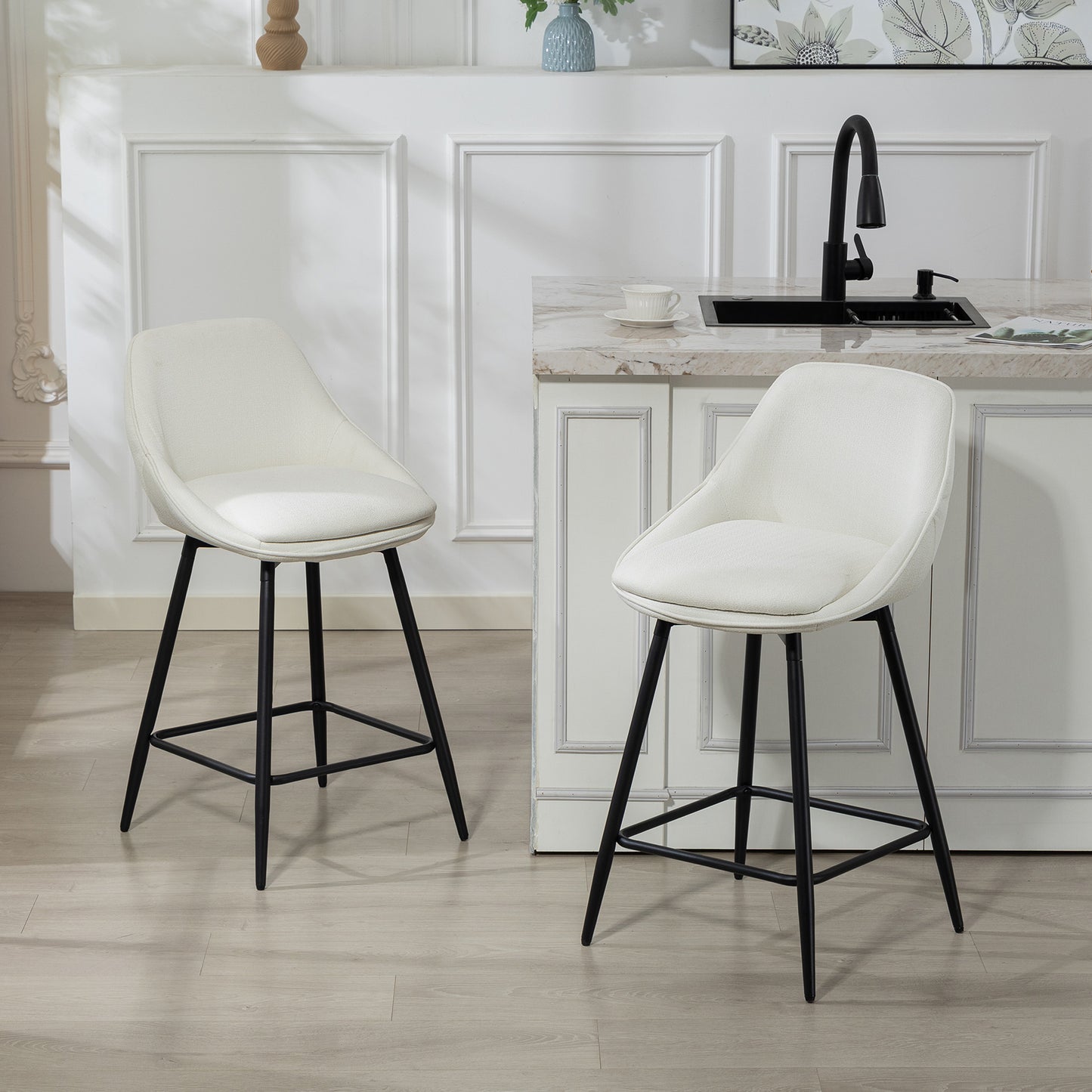 Tabourets de bar pivotants rembourrés avec dossiers