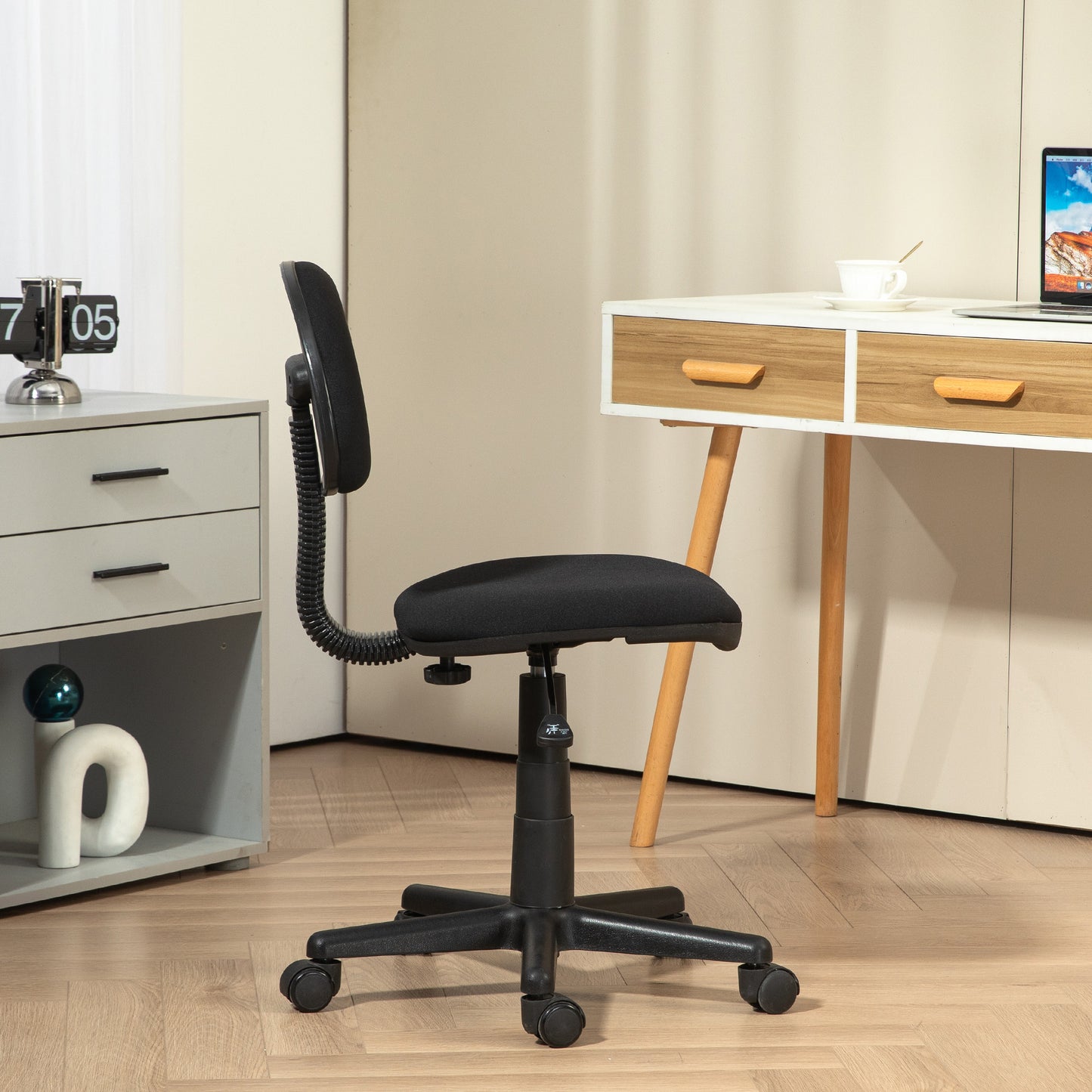 Chaise de bureau sans accoudoirs pivotante bas du dos