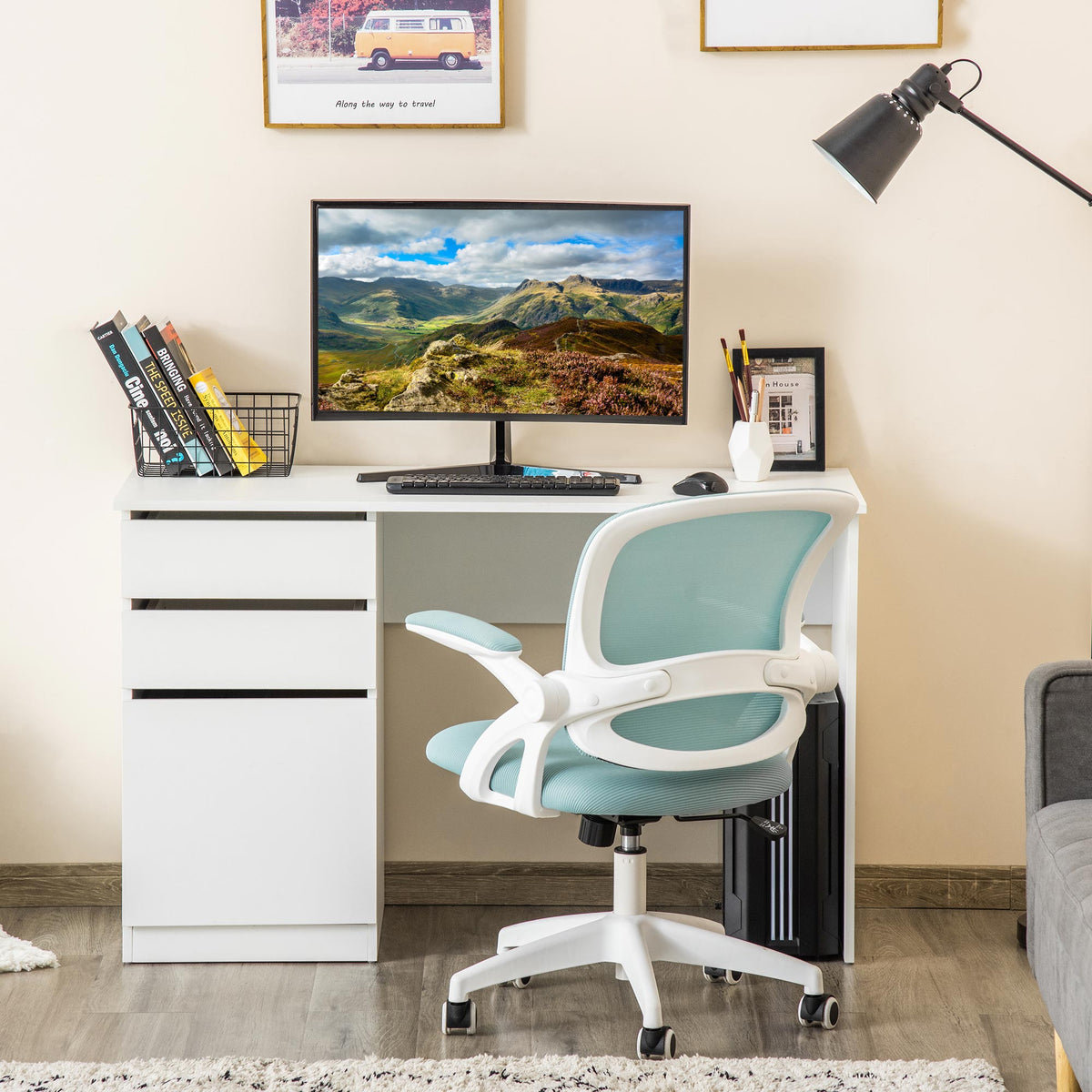 Bureau informatique avec tiroirs et armoire