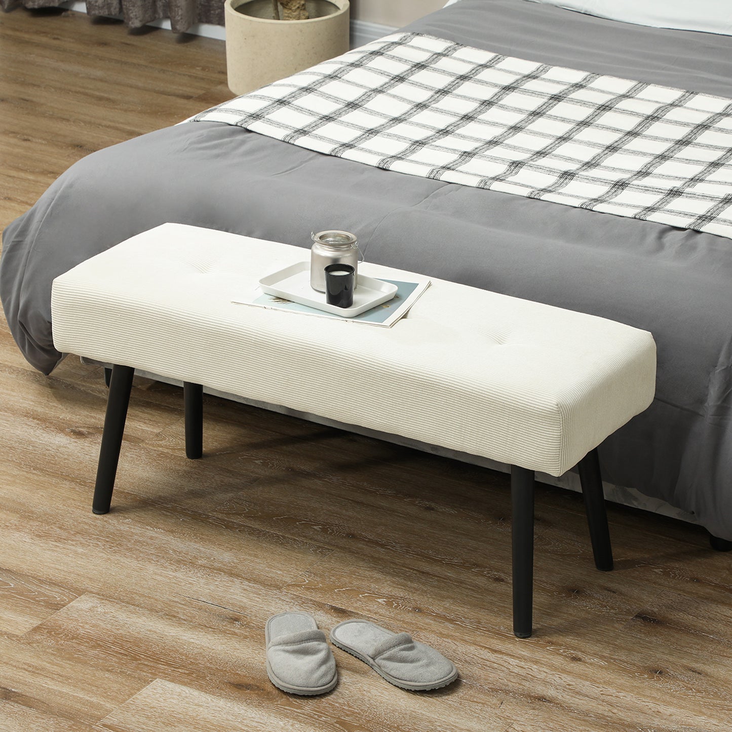 Banc capitonné en velours côtelé pieds en acier