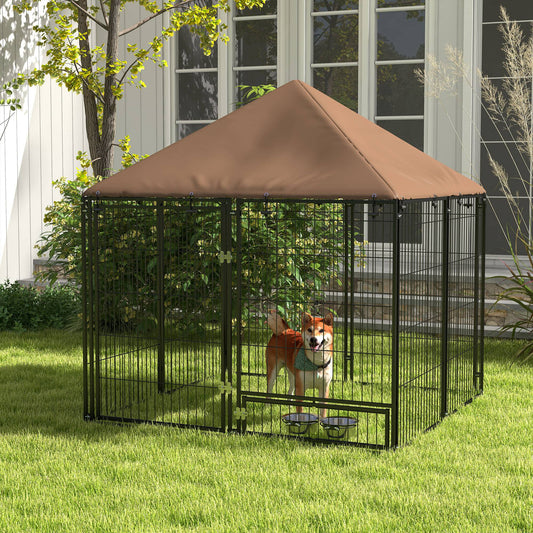 Enclos extérieur pour chien avec toit et gamelles pivotantes