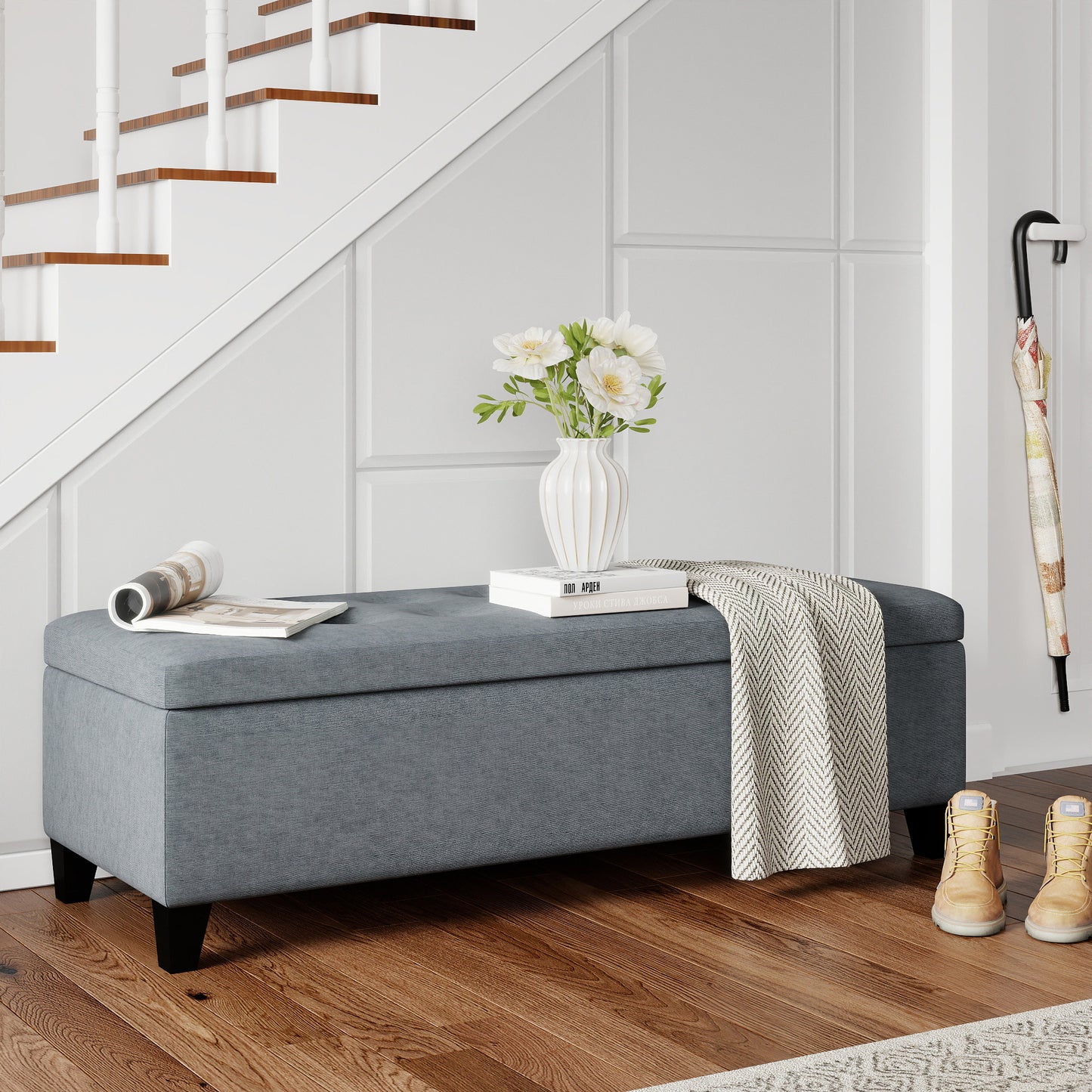Banc coffre capitonné en lin avec pieds en bois