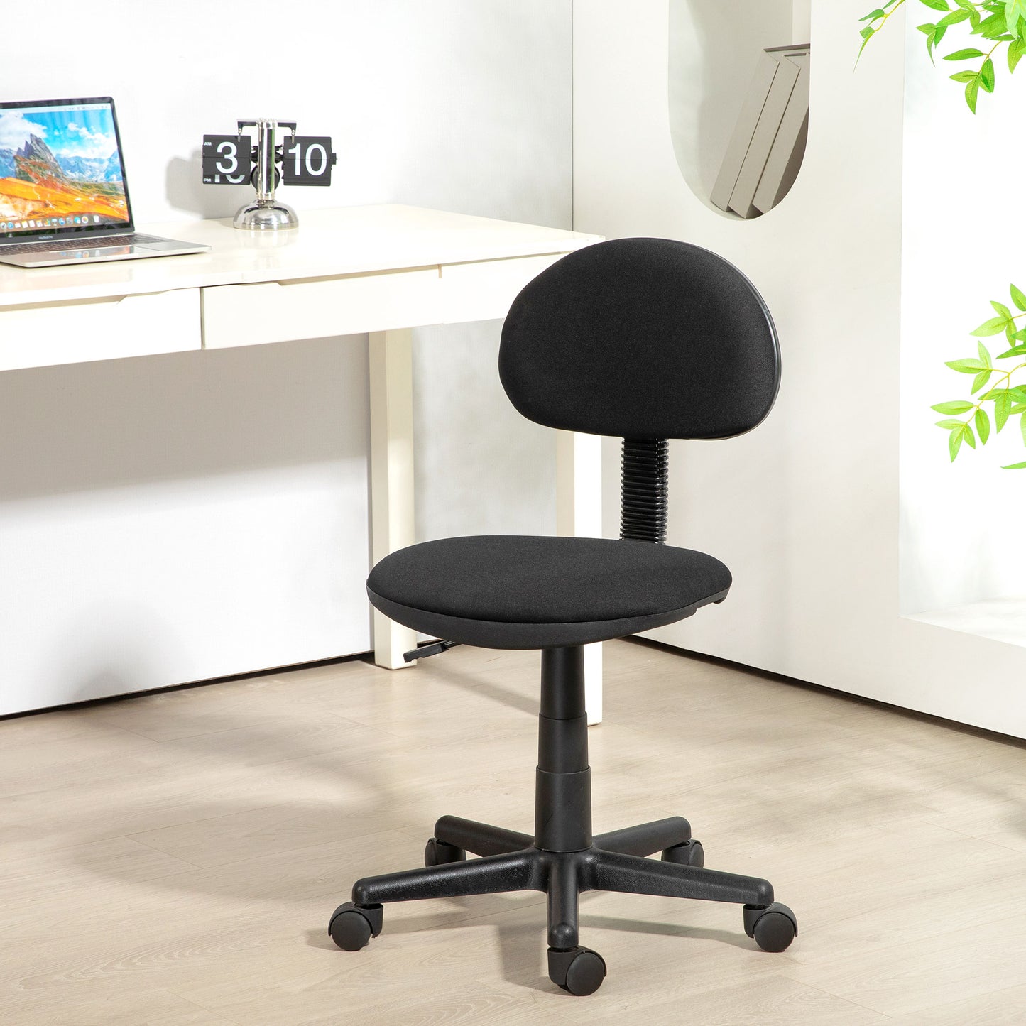 Chaise de bureau sans accoudoirs pivotante bas du dos