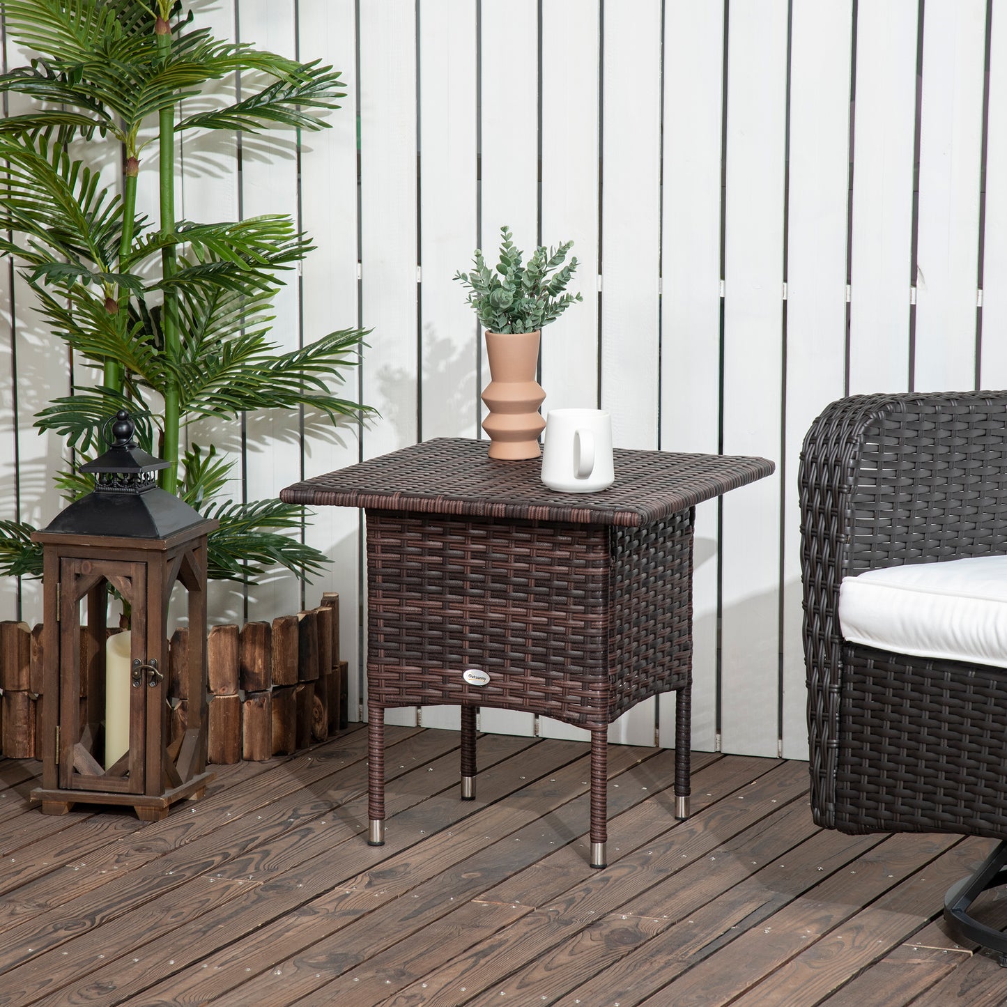 Table basse de patio en rotin tressé à la main