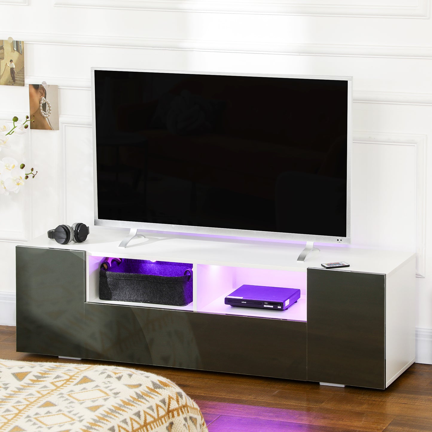 Meuble TV avec lumières LED et rangement