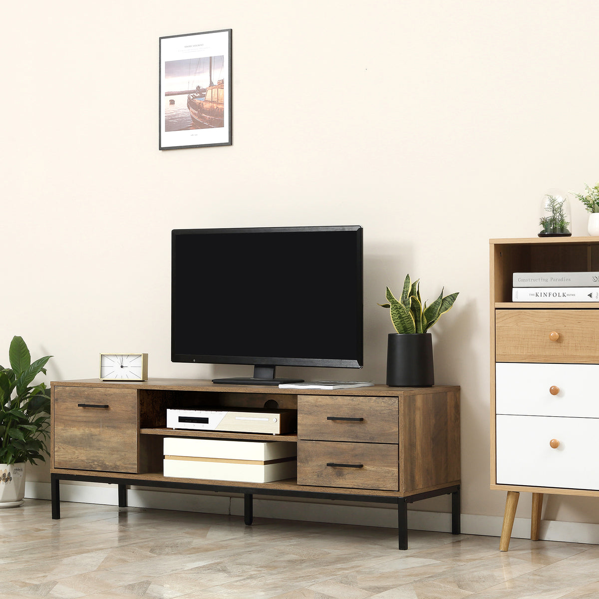 Meuble TV moderne avec rangement et tablettes ouvertes