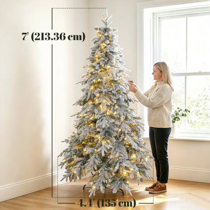 Arbre de Noël artificiel illuminé et enneigé