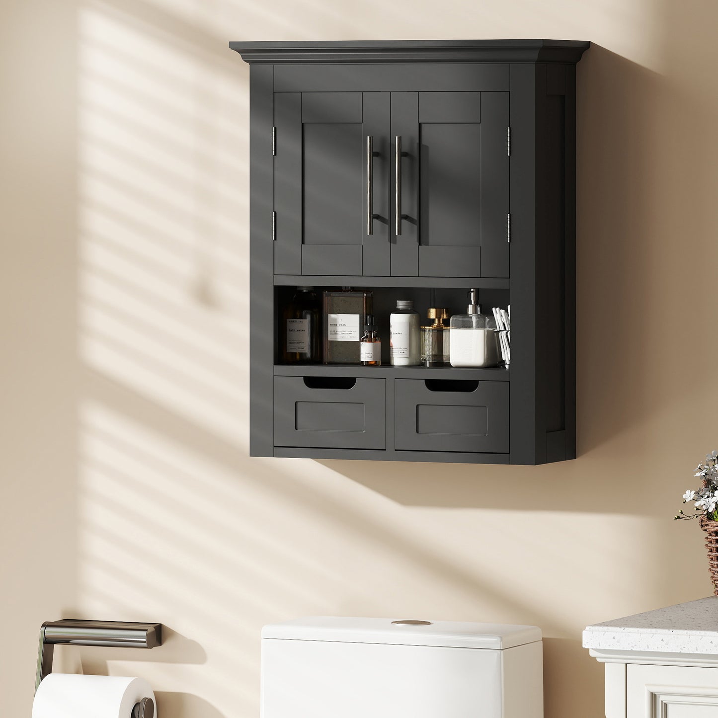 Armoire murale salle de bain avec couronne décorative