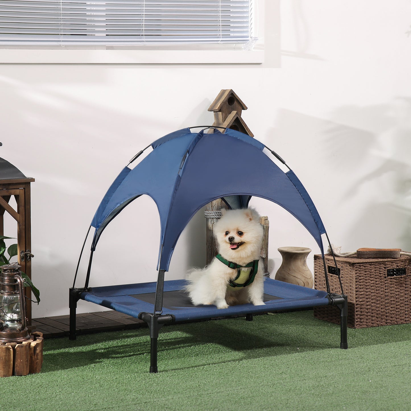 Lit surélevé pour chien avec auvent — moyen